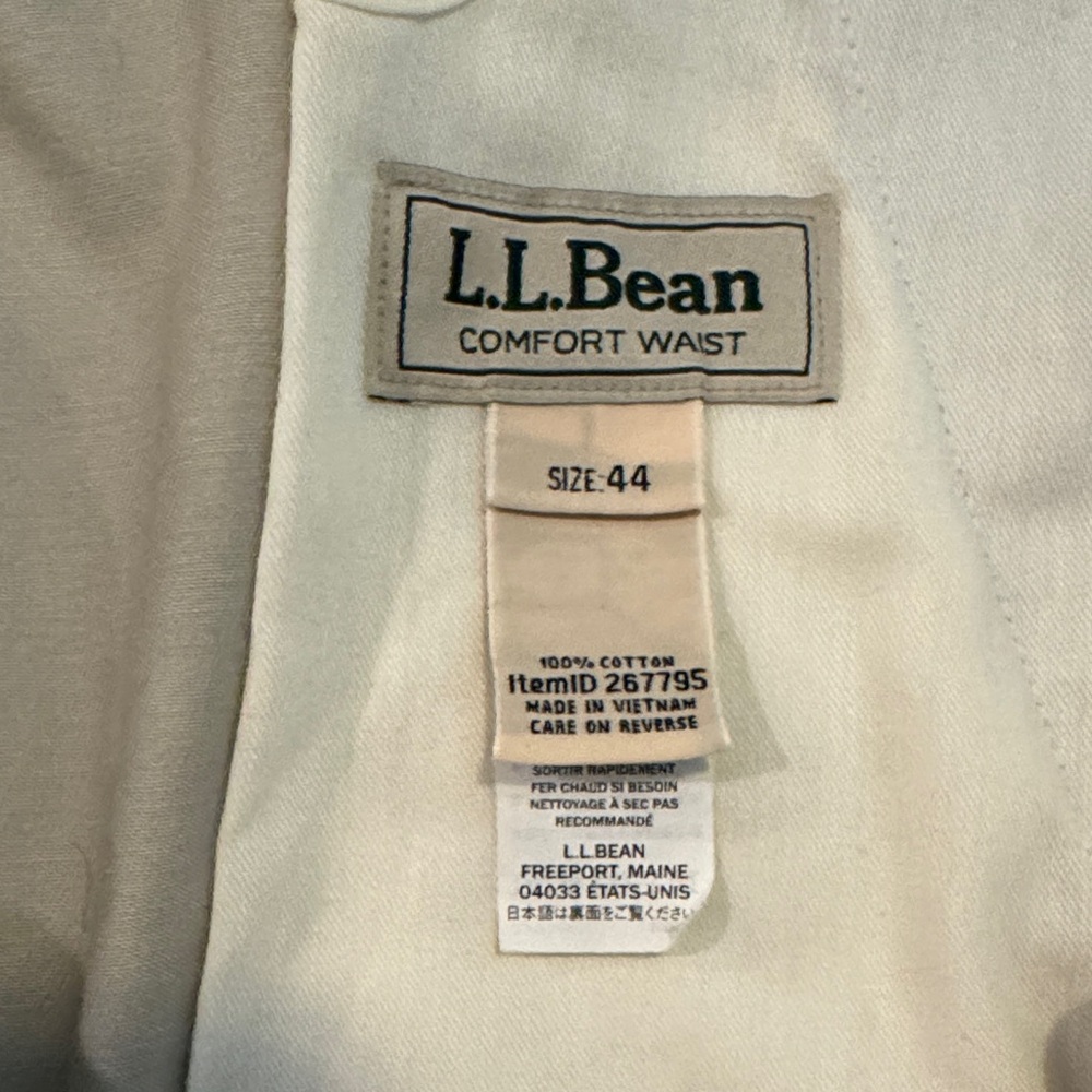 LLBean Wrinkle-Free Double L Chino Tan 44w Comfort Waist 8” Shorts - Picture 5 of 8